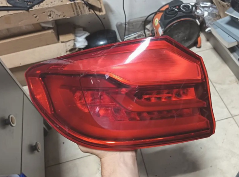 Задний стоп фар BMW F10